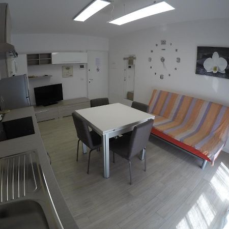 Residence Caorle Trilocale Con Piscina - Agenzia Cocal Luaran gambar