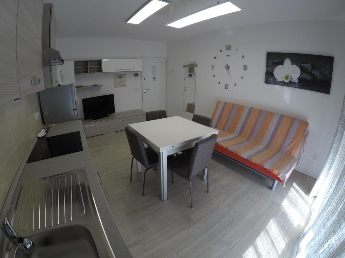 Residence Caorle Trilocale Con Piscina - Agenzia Cocal Luaran gambar